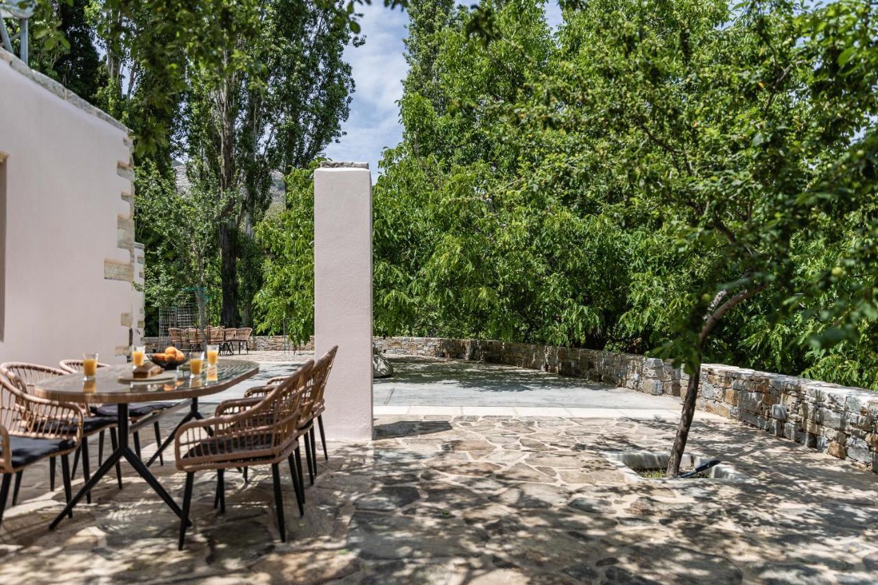 Serenity Village Apérathos 外观 照片